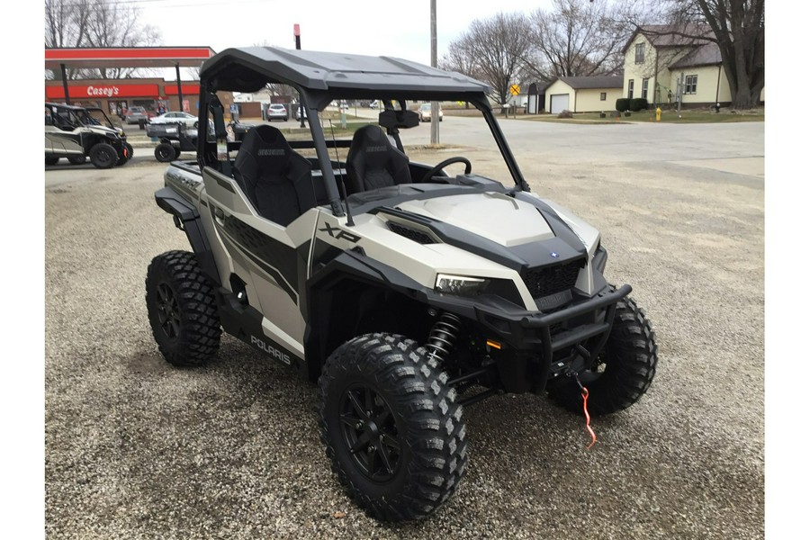 2024 Polaris Industries GENERAL® XP 1000 Ultimate MATTE SILVER QUARTZ