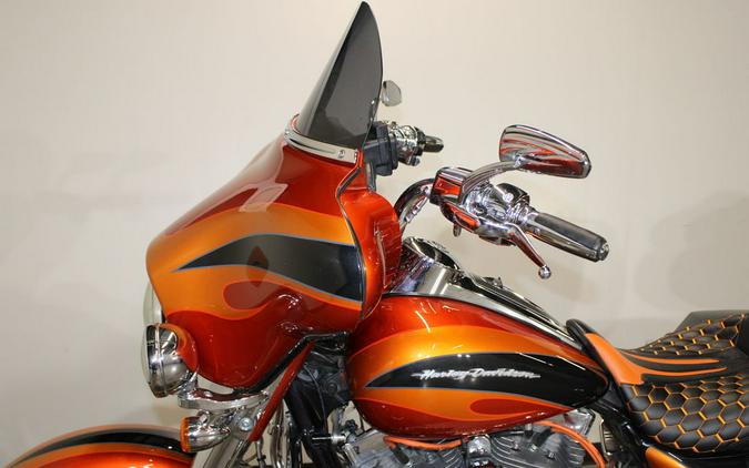 2013 Harley-Davidson® FLHTCUSE8 - CVO™ Ultra Classic® Electra Glide®