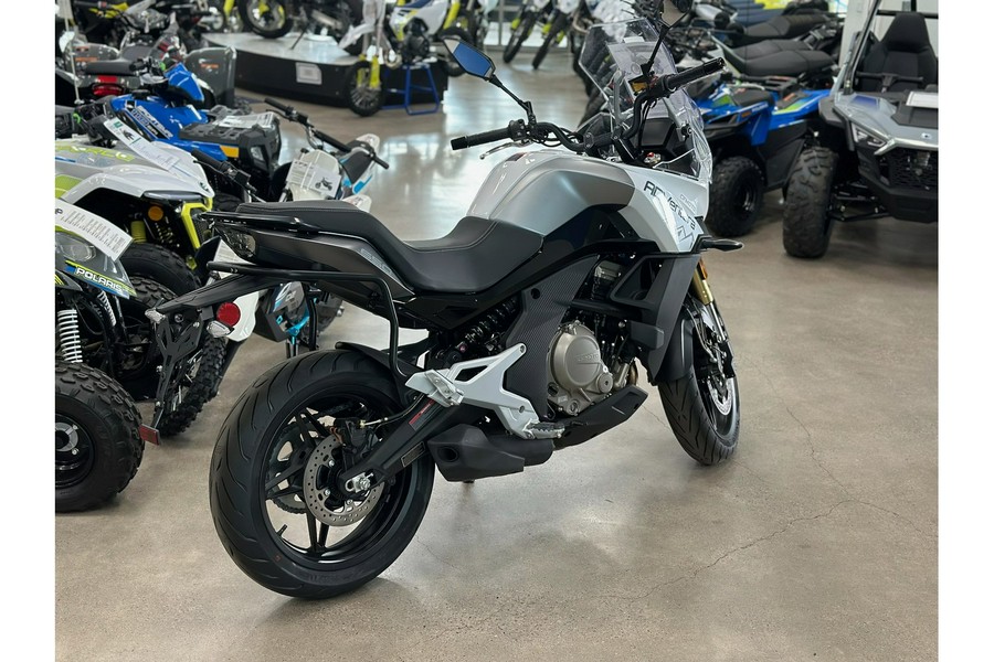 2022 CFMOTO 650 ADVENTURA NEBULA WHITE 2022