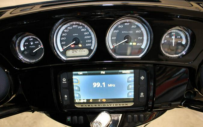 Used 2017 Harley-Davidson Ultra Limited Low Grand American Touring FLHTKL Motorcycle For Sale In Miami, Florida