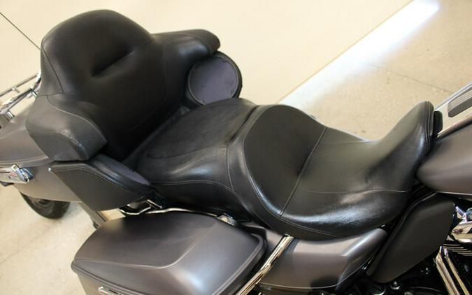 Used 2017 Harley-Davidson Ultra Limited Low Grand American Touring FLHTKL Motorcycle For Sale In Miami, Florida