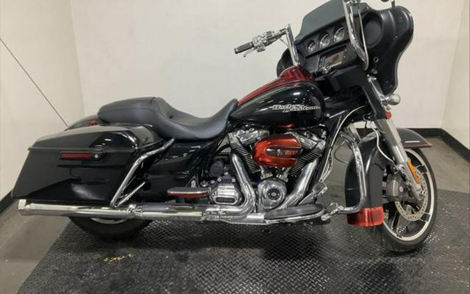 2018 Harley-Davidson Street Glide Base