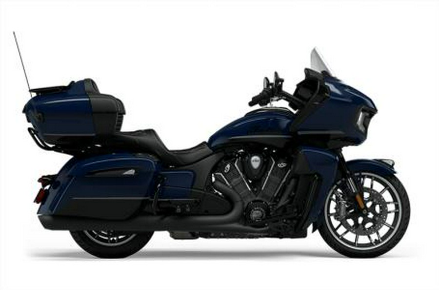 2024 Indian Motorcycle® Pursuit Dark Horse® with PowerBand Audio Package