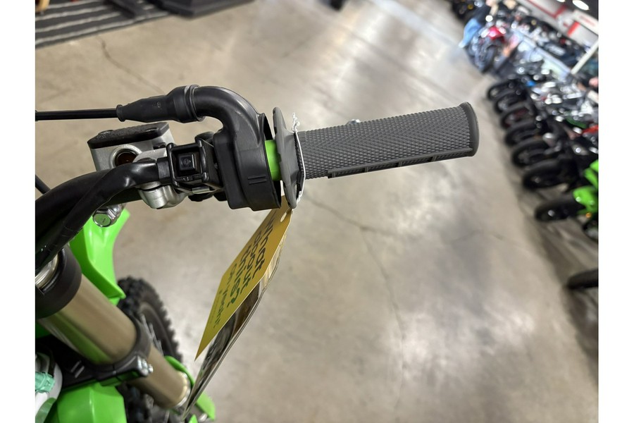 2025 Kawasaki KX 450