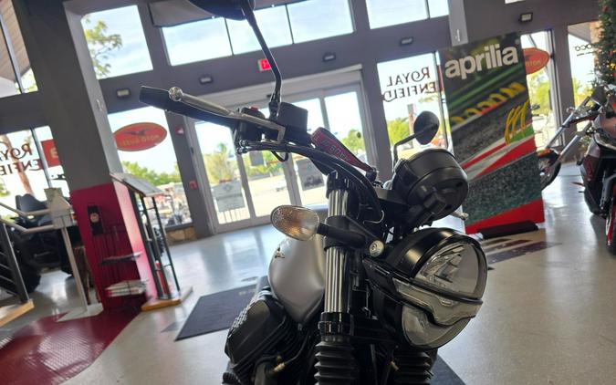 2022 Moto Guzzi V7 Stone Centenario