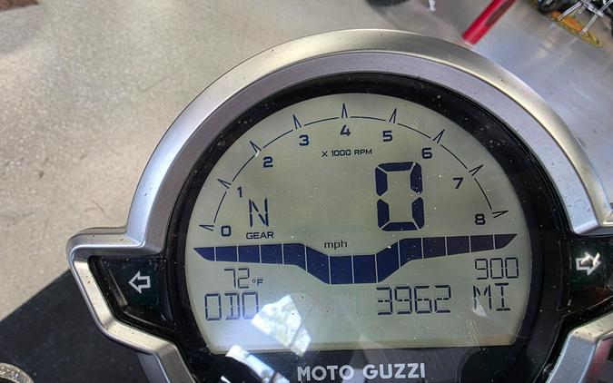 2022 Moto Guzzi V7 Stone Centenario