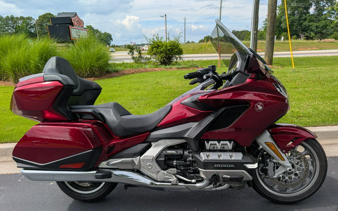 2023 Honda Gold Wing Tour DCT Candy Ardent Red/Bordeaux Red Met