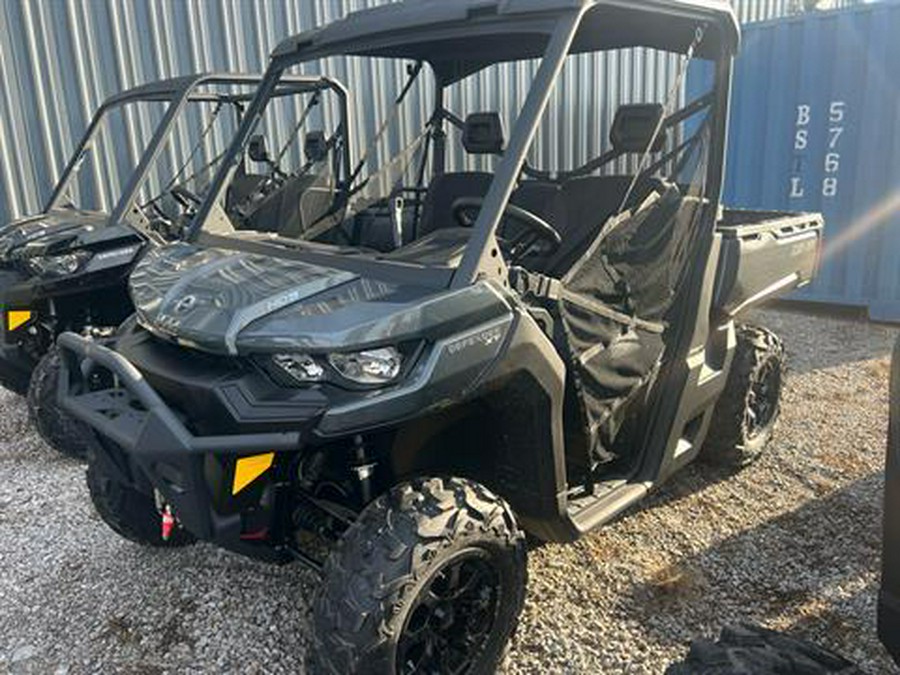 2024 Can-Am Defender XT HD9