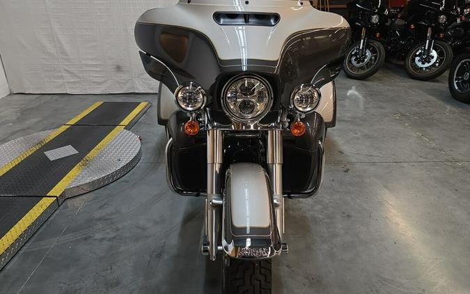 FLHTCUTG 2023 Tri Glide Ultra