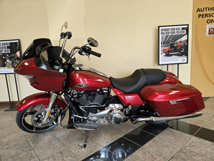 2025 Harley-Davidson Road Glide® Brilliant Red