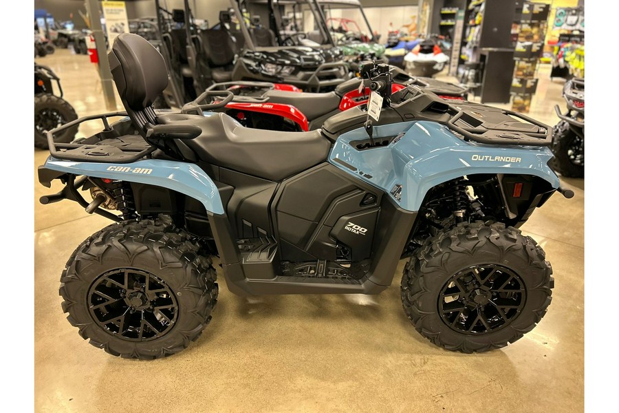 2025 Can-Am OUTLANDER MAX XT 700