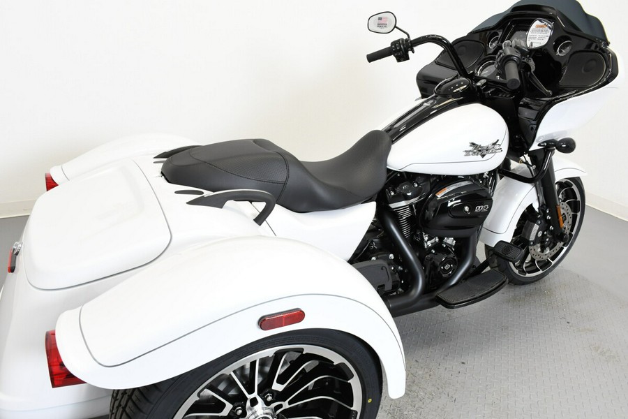 2025 Harley-Davidson® FLTRT Road Glide® 3