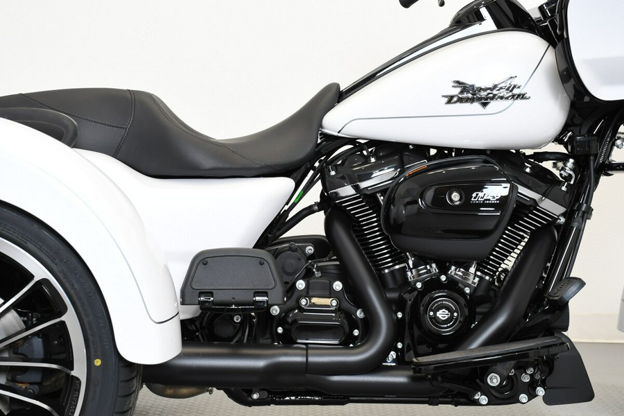 2025 Harley-Davidson® FLTRT Road Glide® 3