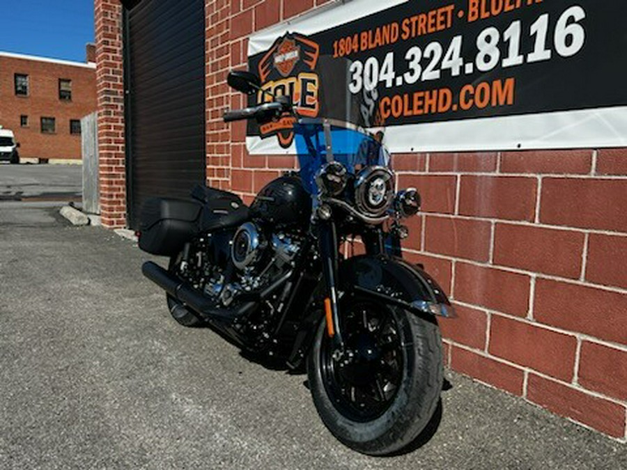 2026 Harley-Davidson® FLHC Heritage Classic®