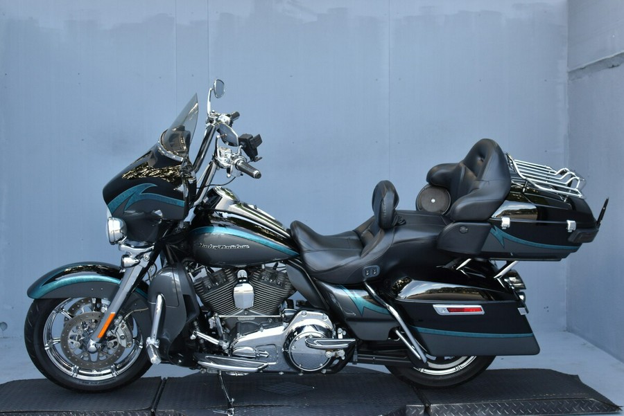 2015 Harley-Davidson CVO Electra Glide Ultra Limited