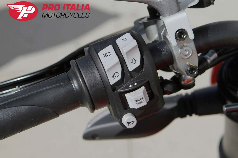 2025 Ducati Streetfighter V2