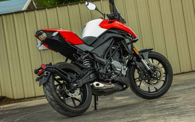 2024 CFMOTO 300NK