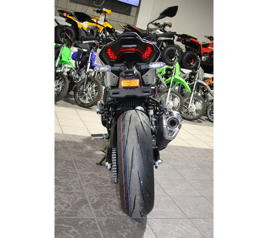 2025 Kawasaki Z900 ABS