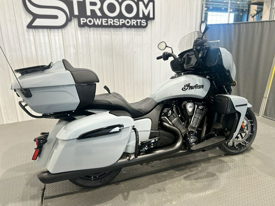 2025 Indian Roadmaster PowerPlus Dark Horse w/PowerBand Stor