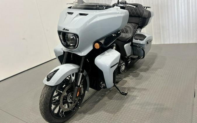 2025 Indian Roadmaster PowerPlus Dark Horse w/PowerBand Stor