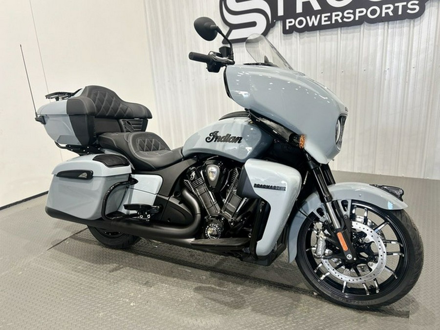 2025 Indian Roadmaster PowerPlus Dark Horse w/PowerBand Stor