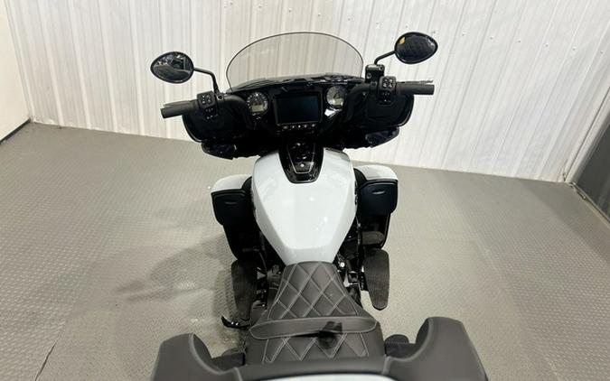 2025 Indian Roadmaster PowerPlus Dark Horse w/PowerBand Stor