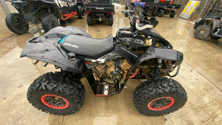 2017 Can-Am Renegade® X® xc 1000R Triple Black