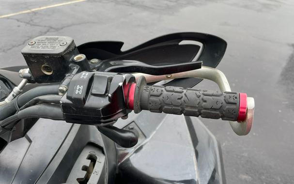 2017 Can-Am Renegade® X® xc 1000R Triple Black