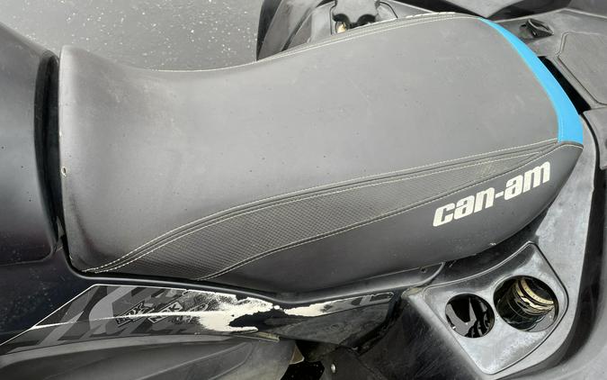 2017 Can-Am Renegade® X® xc 1000R Triple Black