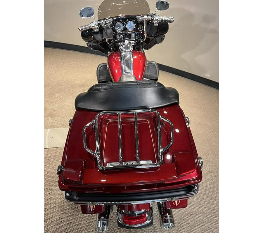2010 Harley-Davidson® FLHTCU - Ultra Classic® Electra Glide