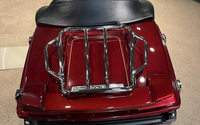 2010 Harley-Davidson® FLHTCU - Ultra Classic® Electra Glide