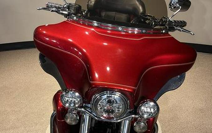 2010 Harley-Davidson® FLHTCU - Ultra Classic® Electra Glide