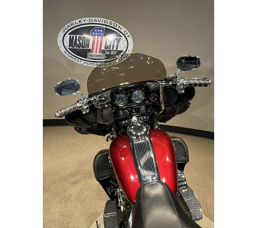 2010 Harley-Davidson® FLHTCU - Ultra Classic® Electra Glide