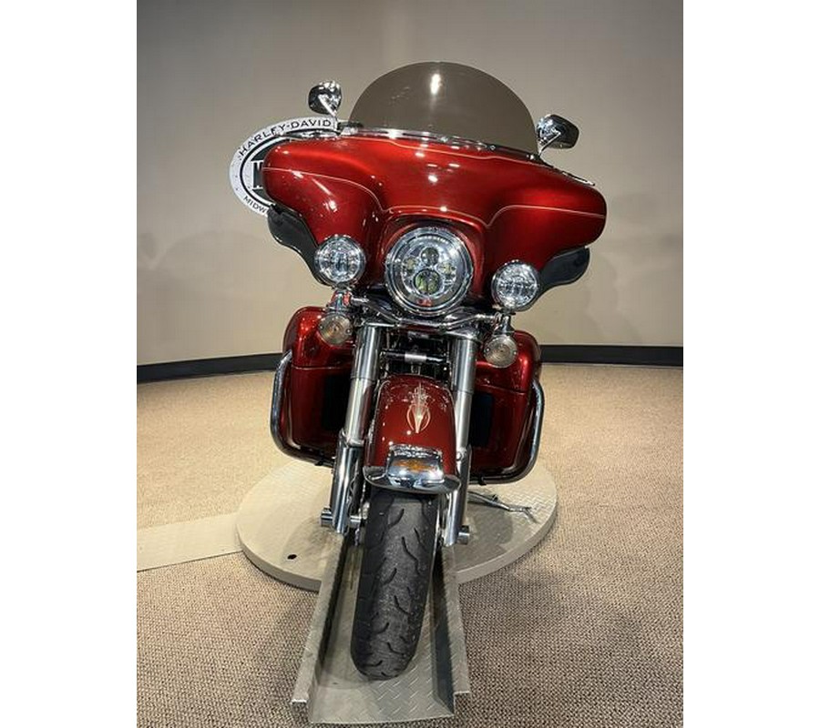 2010 Harley-Davidson® FLHTCU - Ultra Classic® Electra Glide