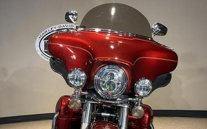 2010 Harley-Davidson® FLHTCU - Ultra Classic® Electra Glide