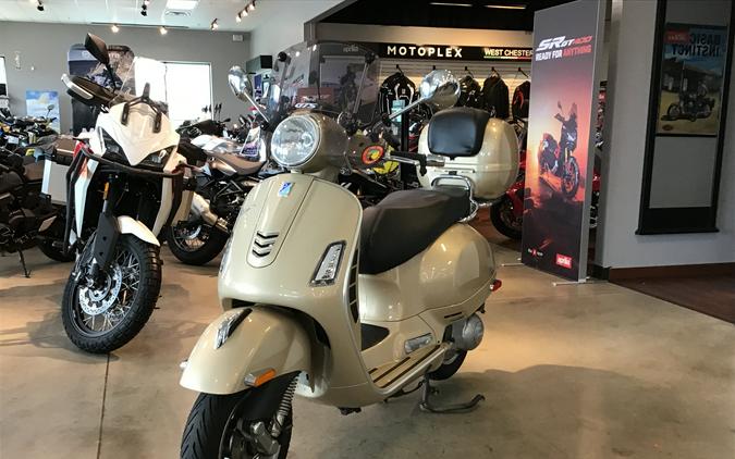 2019 Vespa GTS 300
