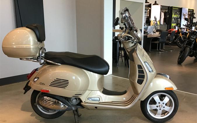 2019 Vespa GTS 300