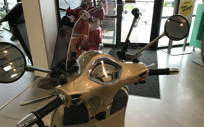 2019 Vespa GTS 300