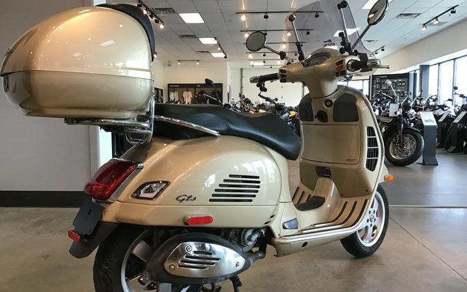 2019 Vespa GTS 300
