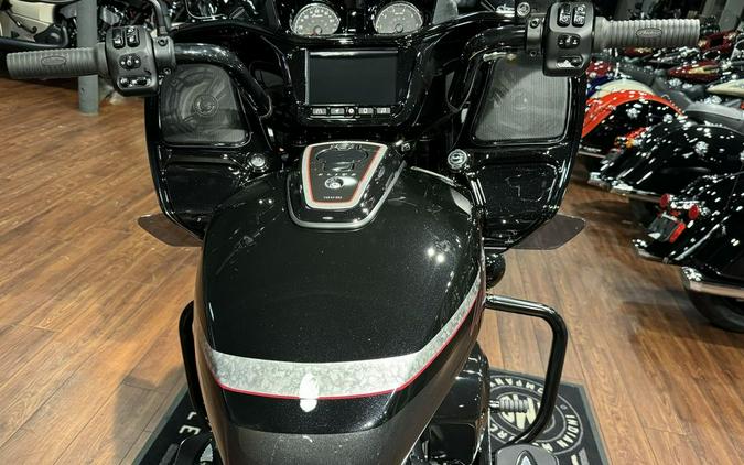 2024 Indian Motorcycle® Challenger® Elite Charcoal Candy/Black Candy