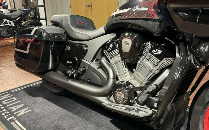 2024 Indian Motorcycle® Challenger® Elite Charcoal Candy/Black Candy