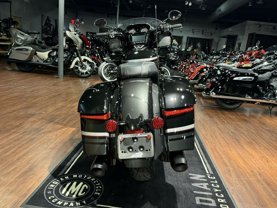 2024 Indian Motorcycle® Challenger® Elite Charcoal Candy/Black Candy