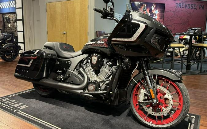 2024 Indian Motorcycle® Challenger® Elite Charcoal Candy/Black Candy