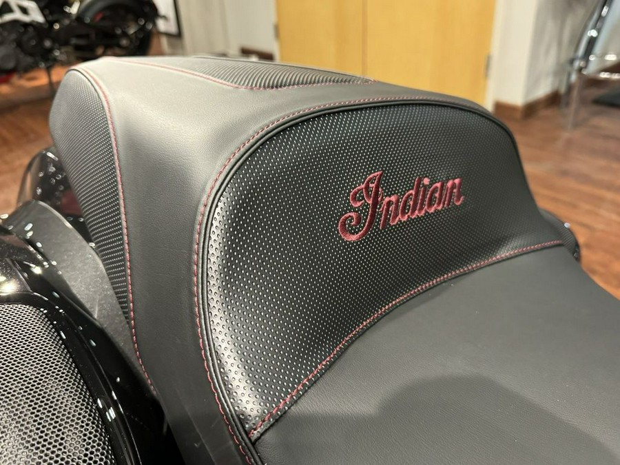 2024 Indian Motorcycle® Challenger® Elite Charcoal Candy/Black Candy