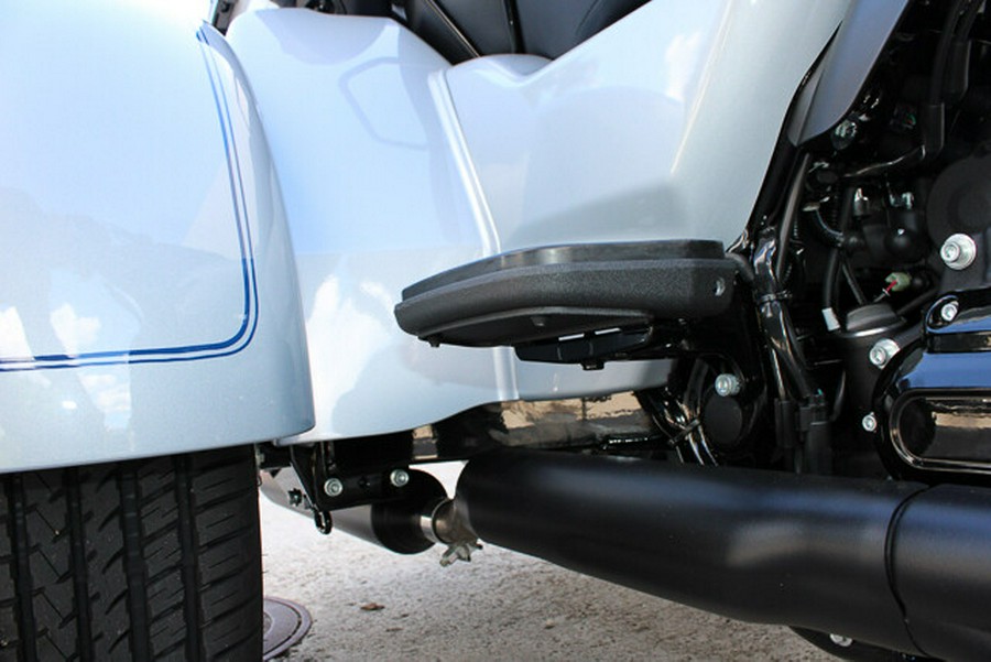 New 2025 Harley-Davidson Tri Glide Ultra FLHTCUTG Trike For Sale In Miami, Florida