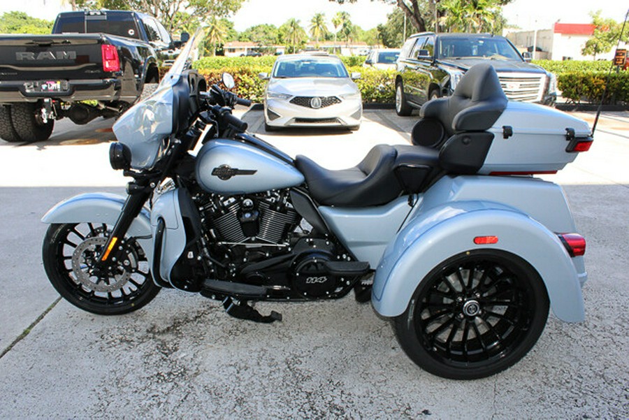 New 2025 Harley-Davidson Tri Glide Ultra FLHTCUTG Trike For Sale In Miami, Florida