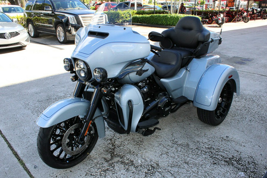 New 2025 Harley-Davidson Tri Glide Ultra FLHTCUTG Trike For Sale In Miami, Florida