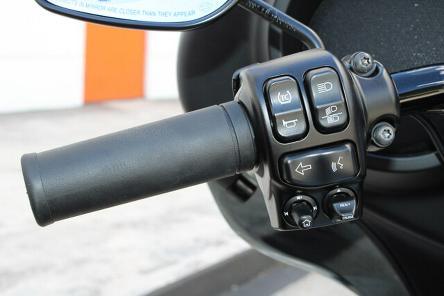 New 2025 Harley-Davidson Tri Glide Ultra FLHTCUTG Trike For Sale In Miami, Florida