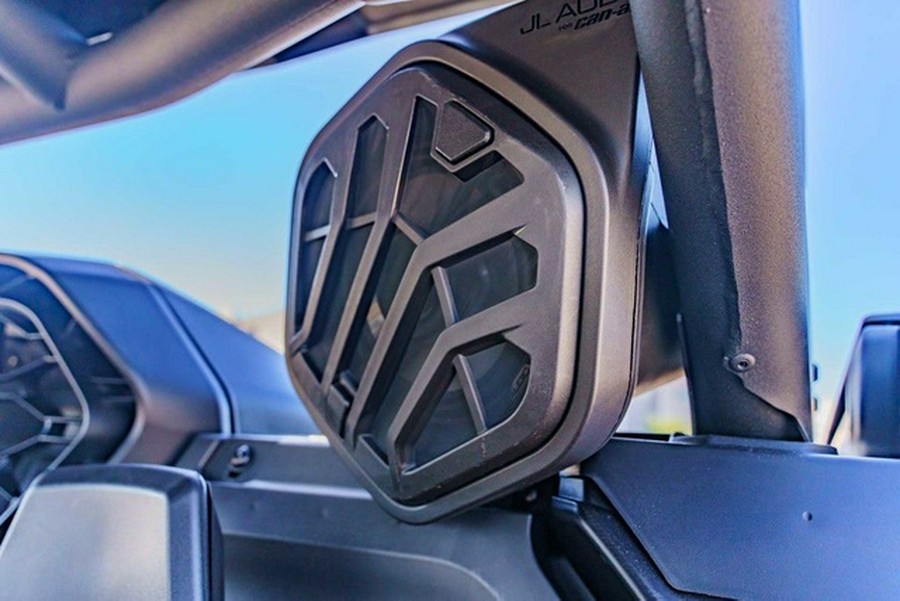 2026 Can-Am Maverick R MAX X Rc With Smart-Shox