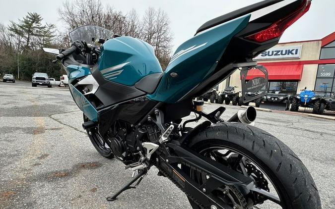 2021 Kawasaki Ninja® 400 Base